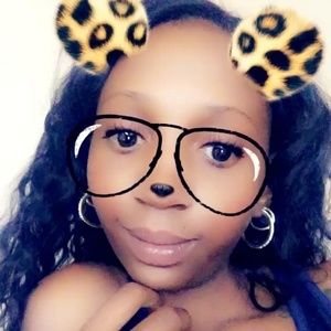 Meet your Posher, Lasundra